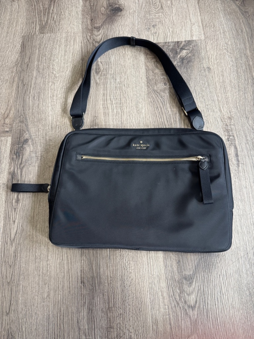 Kate Spade black nylon laptop messenger with gold-tone zipper NWOT